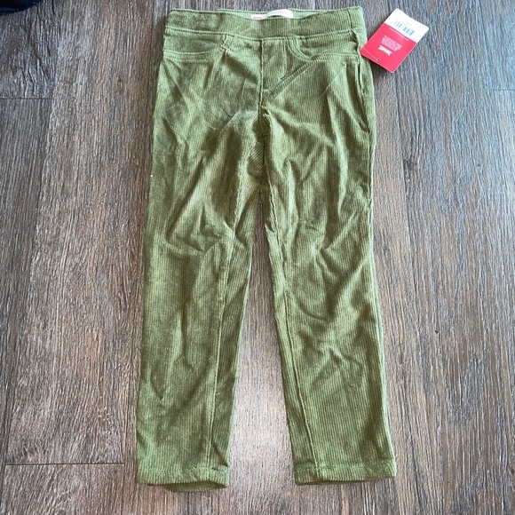 Levi’s size 6 olive green corduroy new nwt Jeggings - Picture 1 of 6